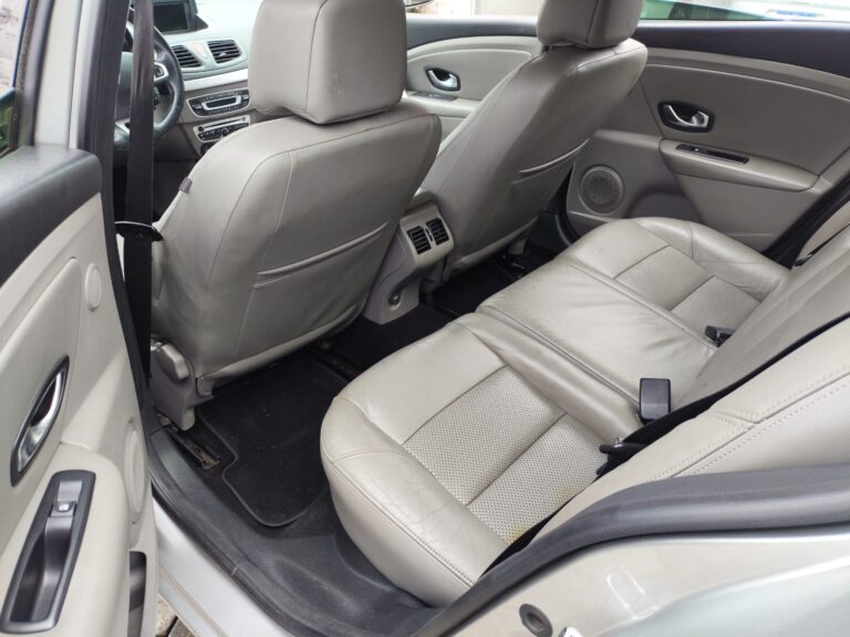 1e1445a9-5449-49a0-ac62-1416f2b2223b